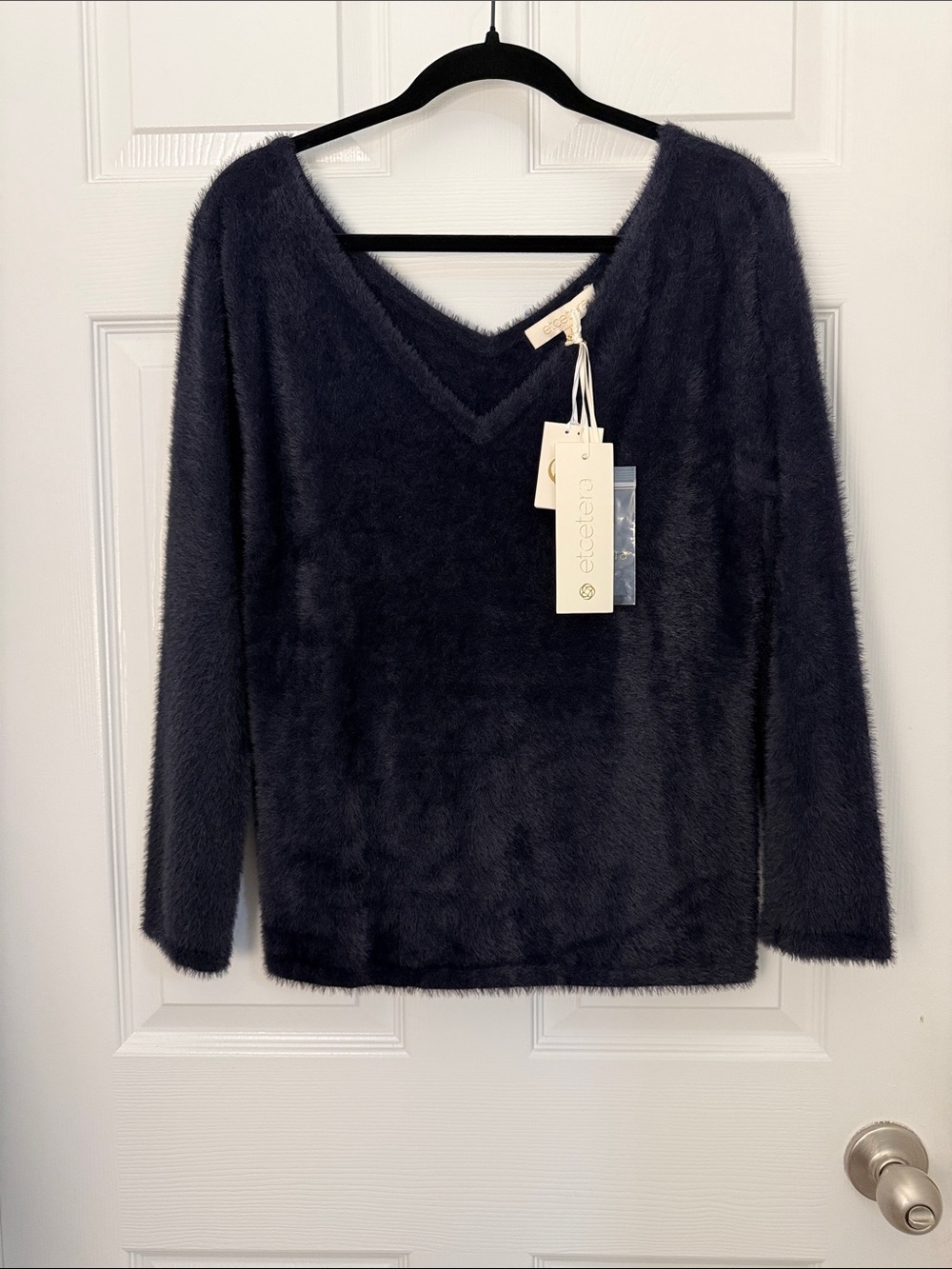 [new inventory] ETCETERA NAVY BLUE FUZZY V-NECK SWEATER NWT